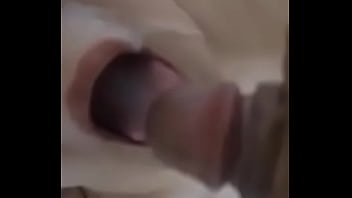 Comeu meu cu e gozou na minha boca e meu corno filmando tudo, ficou cheio de orgulho da puta
