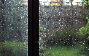 Juq-598 sudden torrential rain. that day, the family didn't come home because of heavy rain. i
