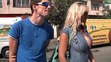 Super hot Klarissa Leone made two horny guys at casting