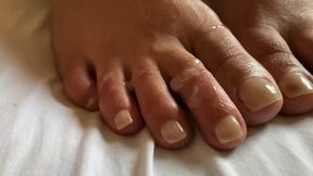 FIRST TIME FOOTJOB- FULL HD