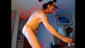 loganhuge - naked oil show, fingering!