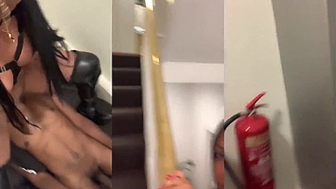 Aylla Gattina estava com tanto tesão que dominou seu escravo no corredor e fodeu ele gostoso