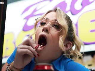 Bodega Sweetheart / Brazzers/ Enter XVPROMO
