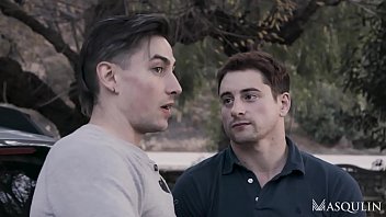 JACK HUNTER AND TAYLOR REIGN'_S FUCK WHILST BEING STREAMED LIVE!