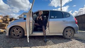 bouncing a silver car avi