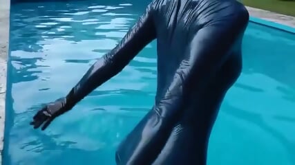 Swimming In Latex  Kinky4Ever