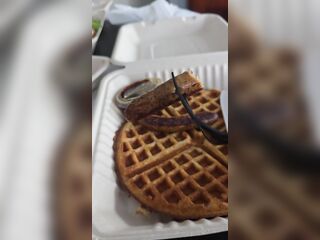 Amy presents a Brooke in the Air Trip foodie review: Homemade Café!