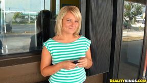 Enticing Casey Cumz - side fuck movie - RK Prime