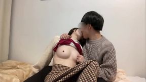 生理中の過ごし方 休日デート終わりにベッドでまったりしてたら甘々ディープキスからイチャイチャが始まった.. /Japanese amateur hentai