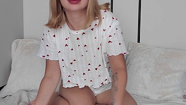 Creamy close-up masturbation coats my fingers before the orgasm reaches me
