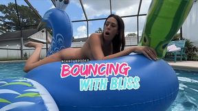 Nikki Brooks Plays with Her Favorite Inflatables (SD 720p WMV)