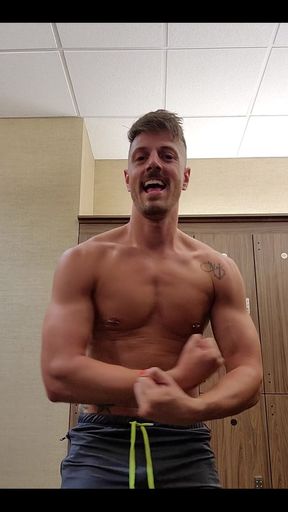 Early Morning Flex After an Intense Arm Day