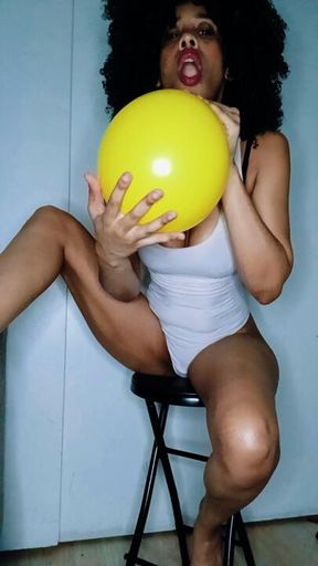 Pop Between These Thighs