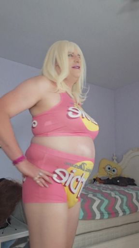 Blonde Bimbo for Stepdaddy!