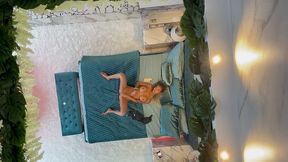 monika fox posing naked on the bed