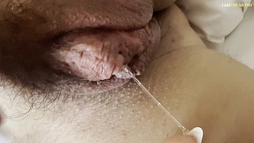 Milf faz garganta profunda e ganha leitinho na boca