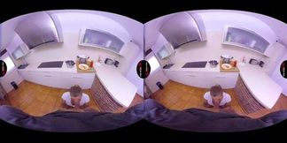 VirtualRealPorn com Italian ass