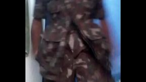 Quem tem fetch em farda