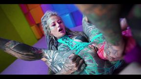 Illuz dominates Anuskatzz's ass with massive toy