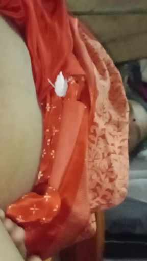 My Stepmother's Pussy Was Massaged with Oil and Fingered.