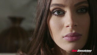 Çarpıcı güzellikteki Amerikalı Lana Rhoades, James Deen'den acımasız bir anal ilişki yaşıyor
