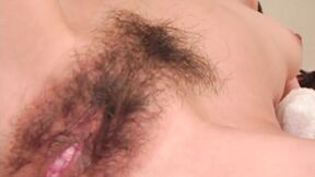 Self pleasing teen bitch brings herself to orgasm