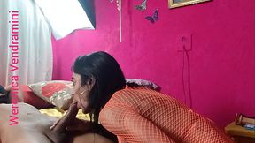 Vicioso pega travesty para dar uma gozada gostosa