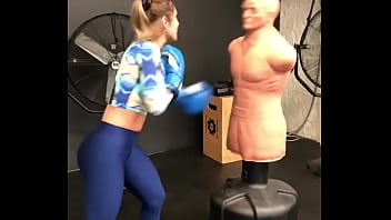 Cindy alvarez entrenando