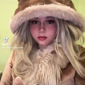 Eevee Pokemon Cosplay