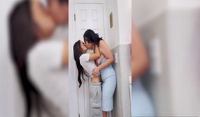 lesbian seduces her straight roommate freya von doom lani rivers