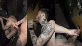 tomando leite no glory hole com meu amigo