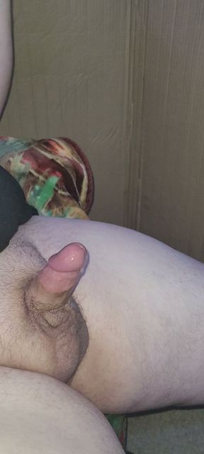 Small dick cums