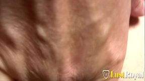 Sexy blonde giving her ass on the beach