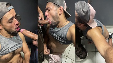 Dotados fodendo a boca do gay no banheiro do estadio de futebol.