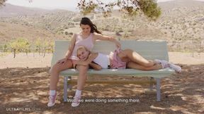 Nancy Ace and Hayli Sanders are enjoying lesbian scissoring