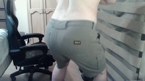 Hot Stud Goes Commando During Leg Day