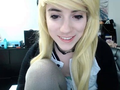 Amateur Blonde Teen Plays Solo with Toy Webcam Porn