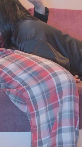 Stepmommy &amp; Stepson. Stepson fucked me hard in the mouth deep in the mouth, thinking that I do not know   Clip 1