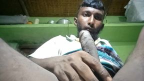 Old Indian Gay Boy Masturbation in Her Ass