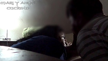 Mi novio me folla frente al cornudo una ves mas