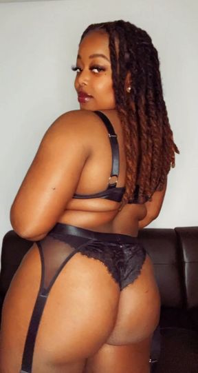 Worship My Voluptuous Ass