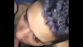 H&eacute_tero enrustido mamando
