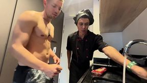 contratamos o chef latino e acabamos comendo ele como prato principal