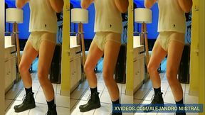 Video gay calzoncillos de nylon verga semi erecta Alejandro Mistral