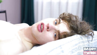 Thủ dâm, xuất tinh, quan hệ không dùng bao cao su, liếm, bố – phim khiêu dâm của Dmitry Osten và Nick Moon trẻ tuổi, dương vật to đâm vào hậu môn