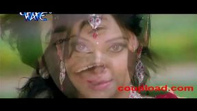 Anjana Singh Navel Show-Prem Diwani