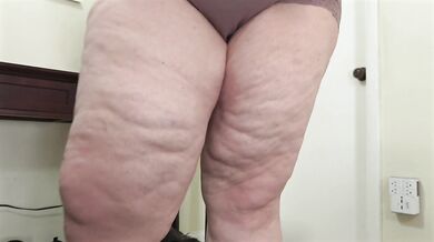 Mature fat ass bbw busty milf dress up in sexy booty shorts leggings and working out, Chubby SSBBW