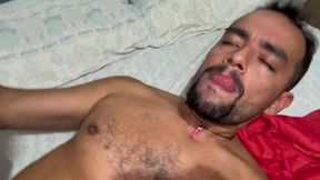 morador de rua estava passando fome e pediu um prato de comida pra um cara na rua levou pra casa deu um banho e comeu o cara como agradecimento part 2