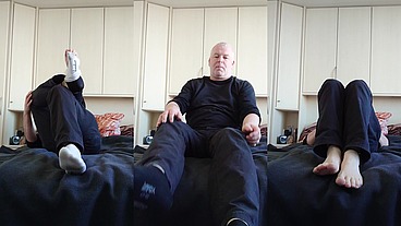 Mein Fußfetisch mit Sneaker Socken