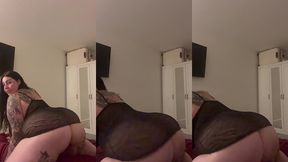 maddison black twerks her big round white ass teasing